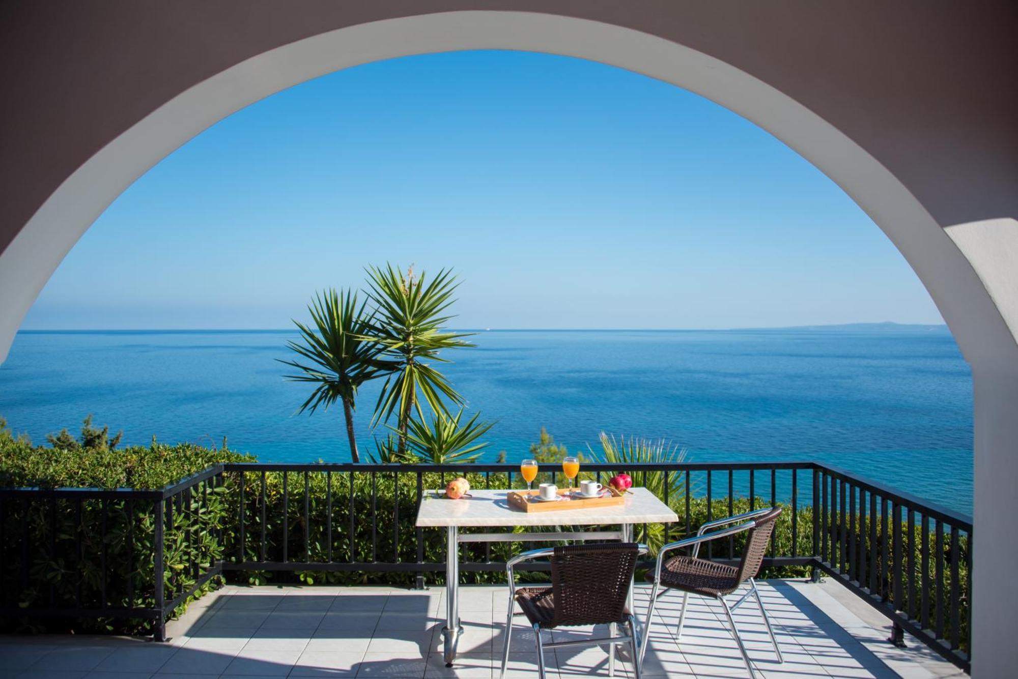 Aparthotel Levante 2*