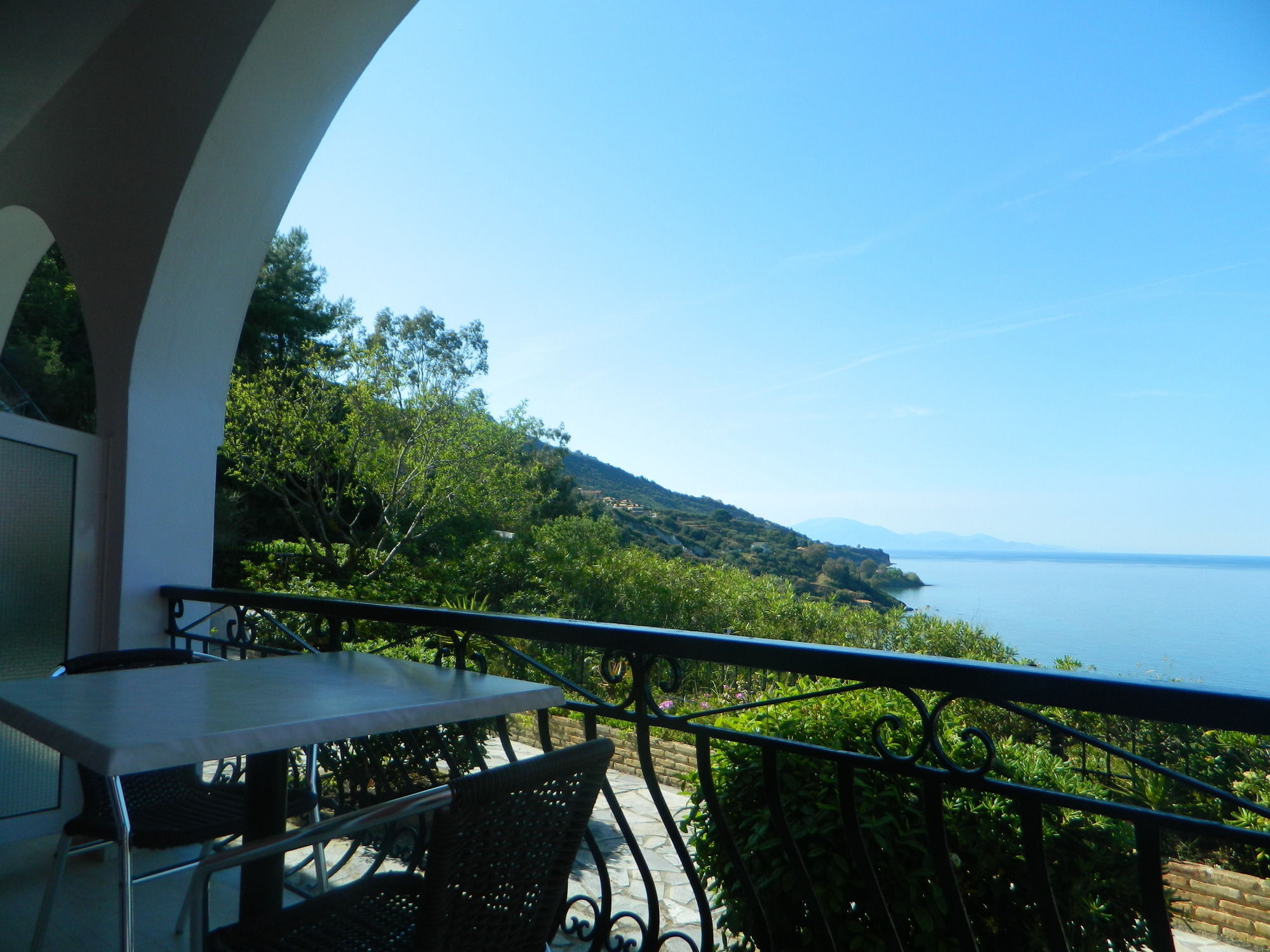 Levante Aparthotel Vasilikí